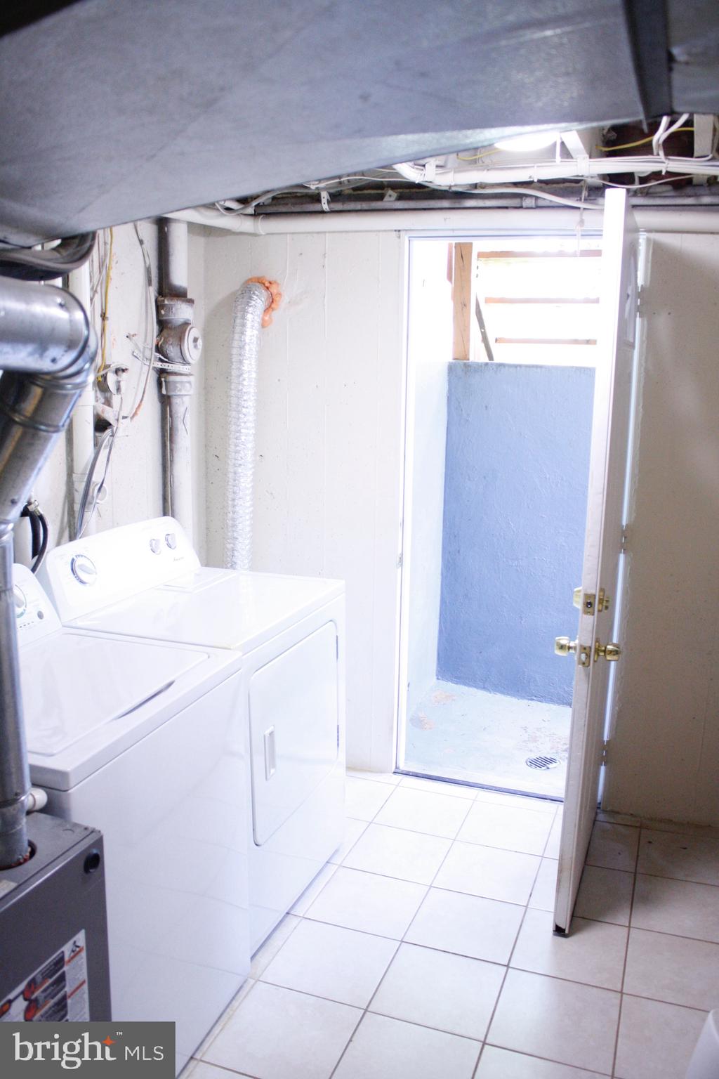12214 Centerhill Street Silver Spring, MD 20902 - Photo 24 of 37 Gallery Image 24