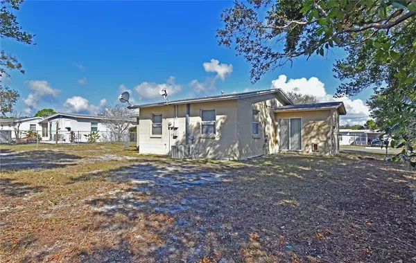 $1,350 | 421 Briarwood Lane, Spring Hill, FL 34606