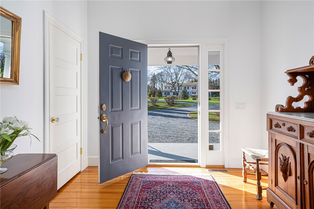 128 Adams Point Road Barrington, RI 02806 - Photo 7 of 33