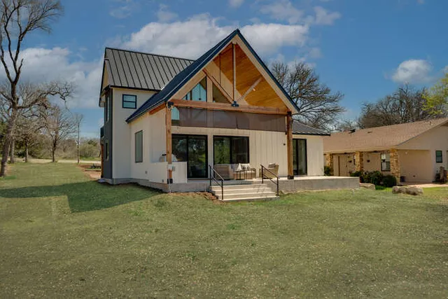 $5,950 | 614 Pecan Creek Drive, Horseshoe Bay, TX 78657