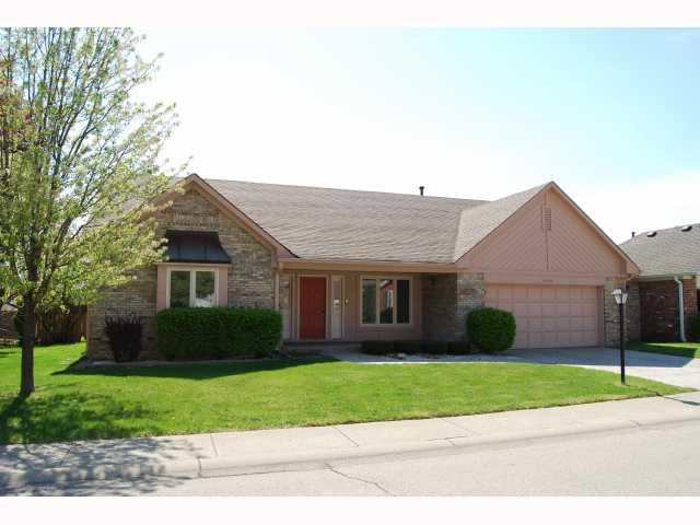 12297 Charing Cross Road Carmel, IN 46033 - Photo 1 of 7 Gallery Image 1