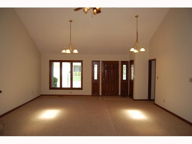 12297 Charing Cross Road Carmel, IN 46033 - Photo 4 of 7 Gallery Image 4