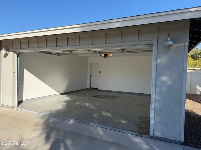 a view of a garage