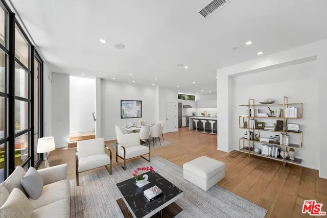 $2,498,000 | 2215 5th Street, Unit B, Santa Monica, CA 90405