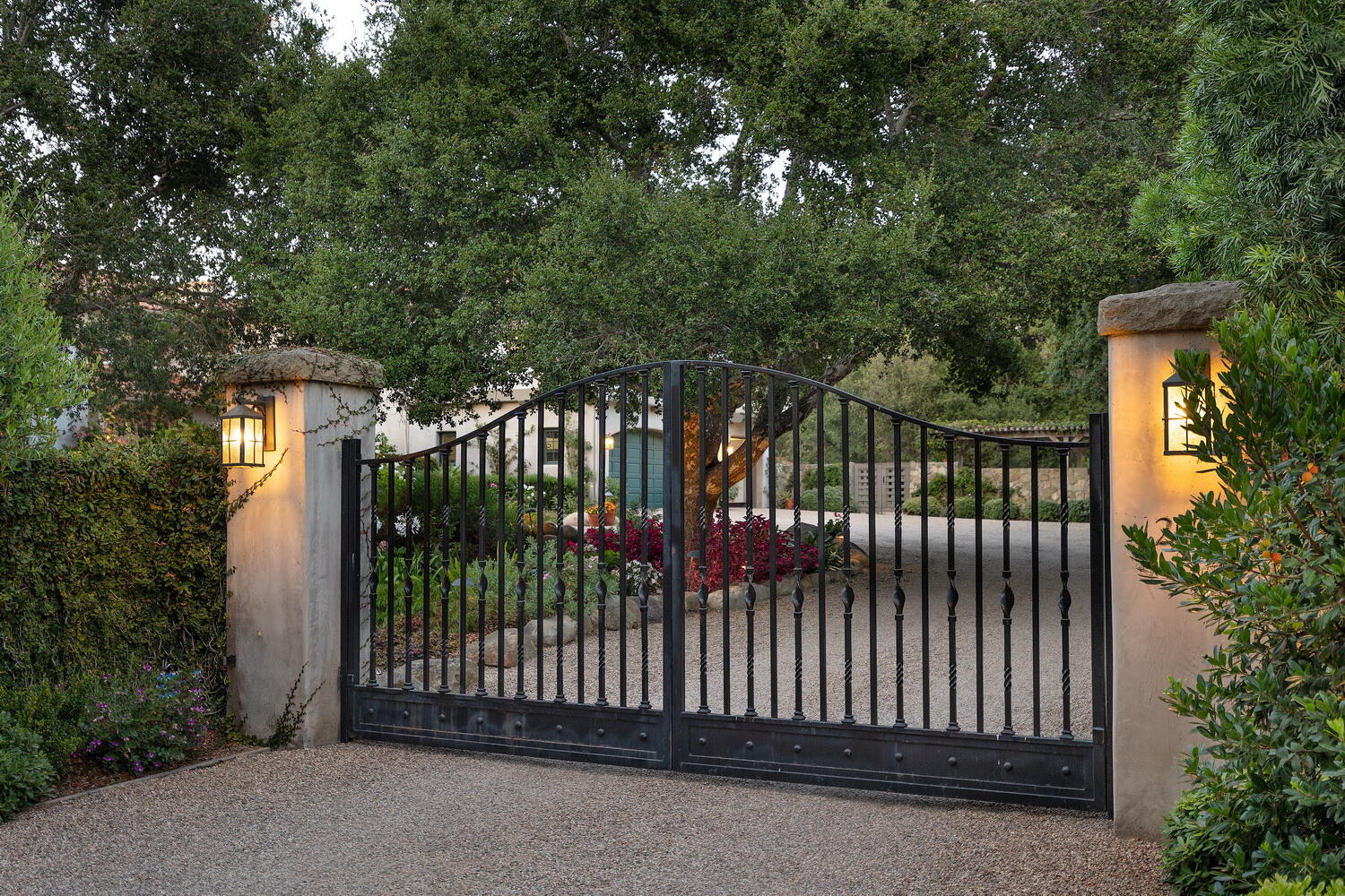 262 Santa Rosa Lane Montecito, CA 93108 - Photo 2 of 40 02