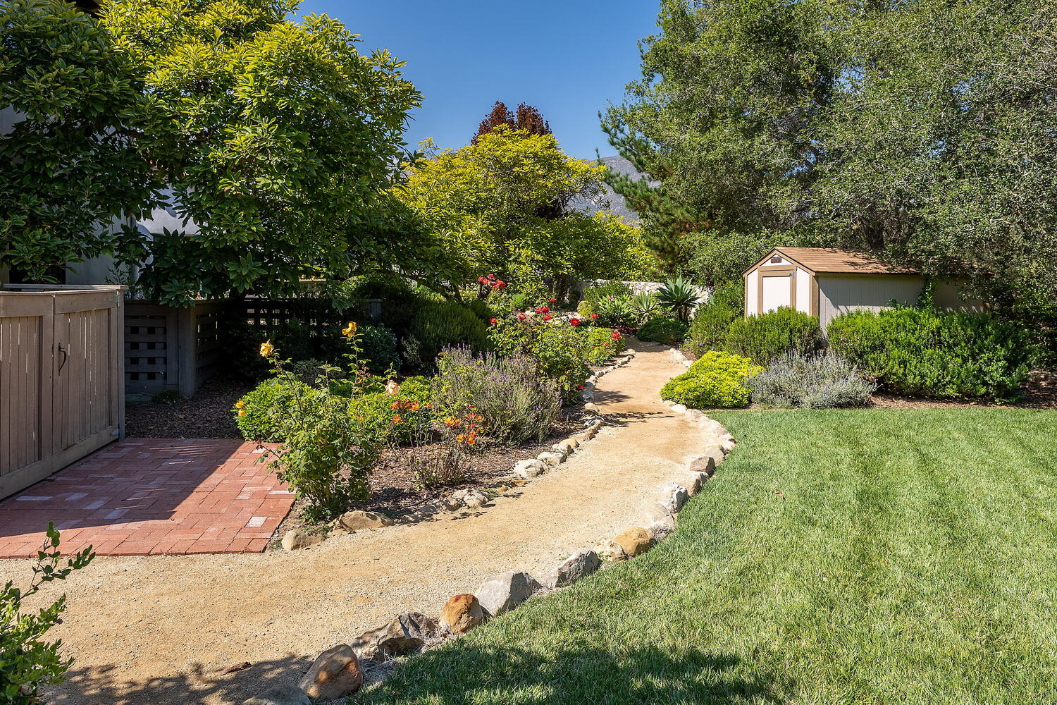 262 Santa Rosa Lane Montecito, CA 93108 - Photo 35 of 40 35