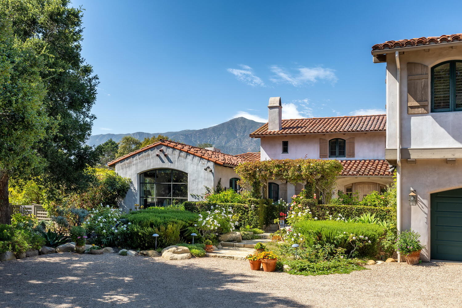 262 Santa Rosa Lane Montecito, CA 93108 - Photo 5 of 40 05