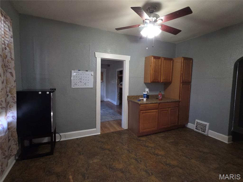 129 North 44th Street Belleville, IL 62226 - Photo 11 of 27
