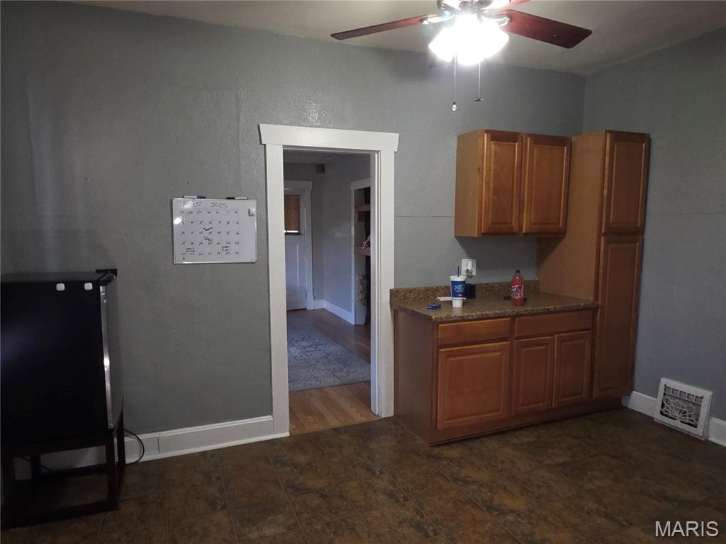 129 North 44th Street Belleville, IL 62226 - Photo 10 of 27
