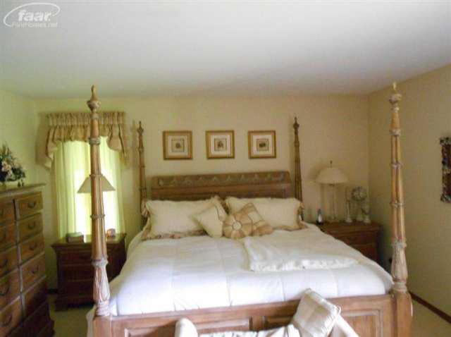 4289 North Center Road Flint, MI 48506 - Photo 19 of 37 20449525-20.JPG