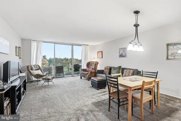 $165,000 | 309 Florence Avenue, Unit 511N, Jenkintown, PA 19046