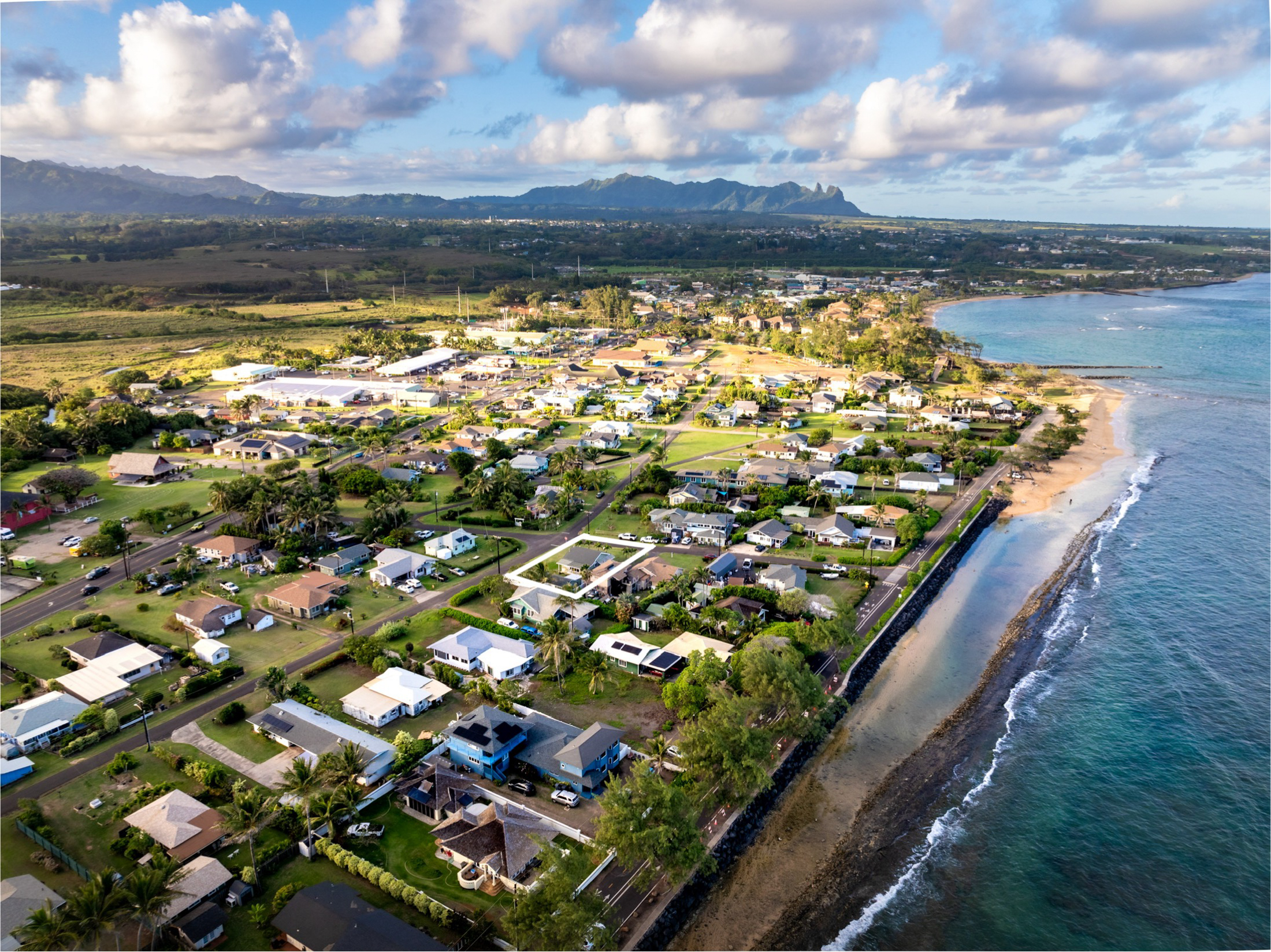 4463 Makaha Road Kapaa, HI 96746 - Photo 22 of 23 a view of a lake