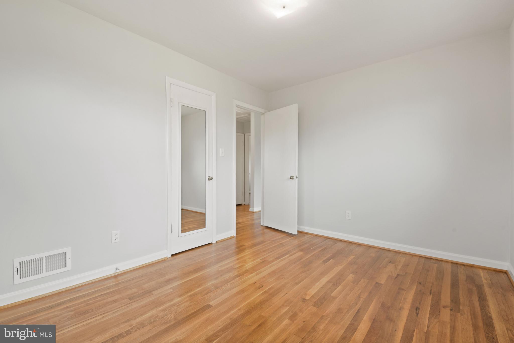 5803 Ash Drive Springfield, VA 22150 - Photo 14 of 35