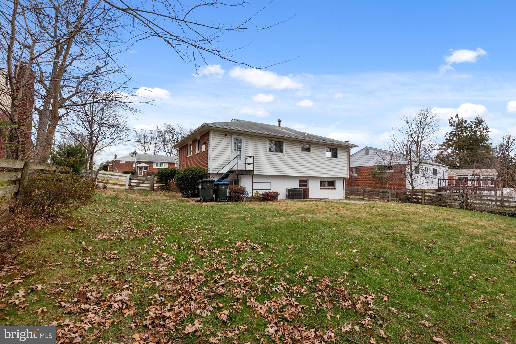 5803 Ash Drive Springfield, VA 22150 - Photo 33 of 35