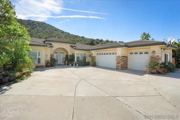 $1,800,000 | 8861 Diamondback Drive, Santee, CA 92071
