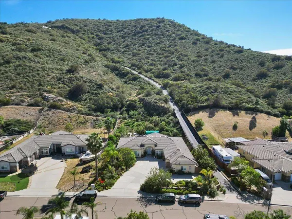 $1,800,000 | 8861 Diamondback Drive, Santee, CA 92071