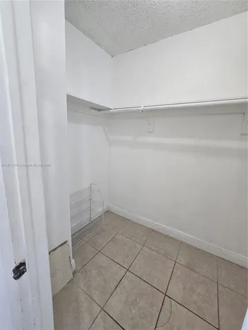 $1,650 | 1305 West 53rd Street, Unit 410, Hialeah, FL 33012