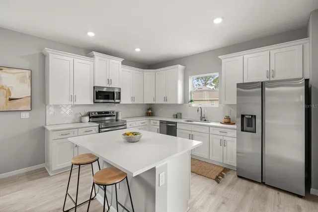 $389,900 | 6736 San Bruno Drive, Sebring, FL 33872