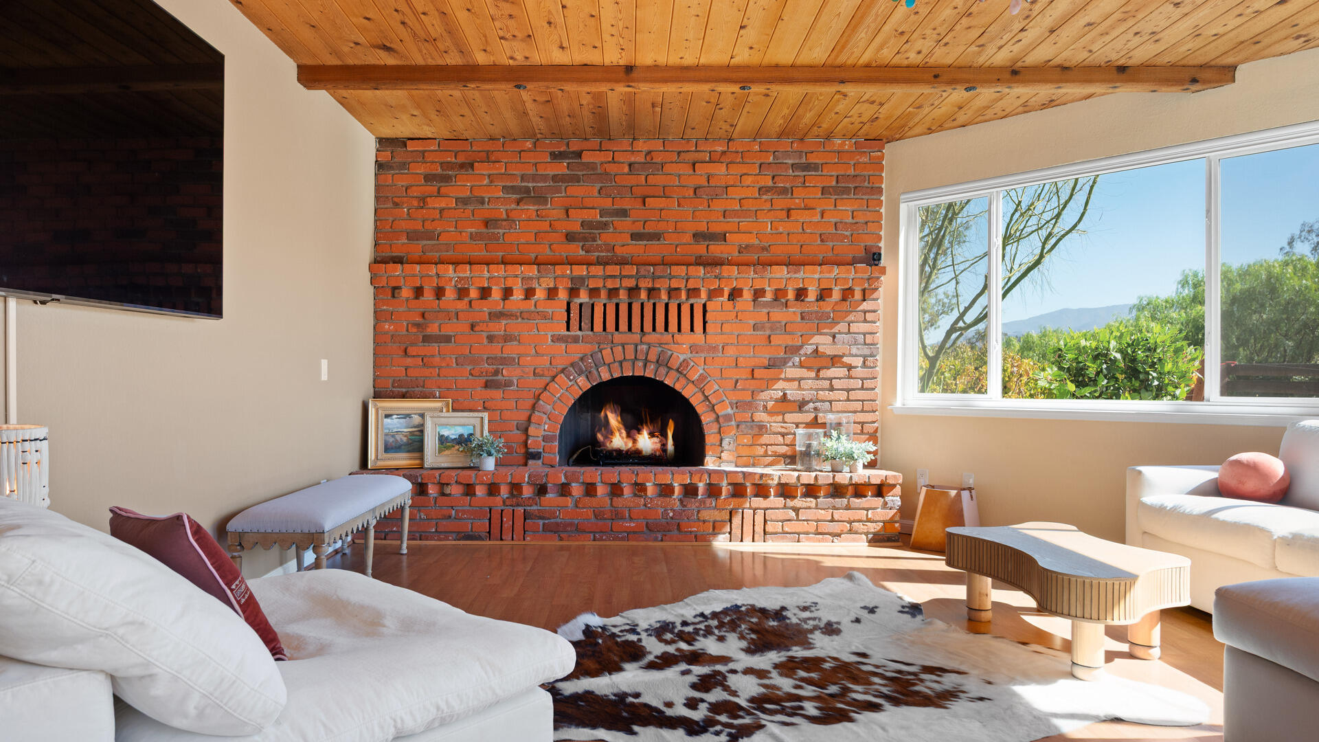 578 Pine Street Solvang, CA 93463 - Photo 6 of 47 578-pine-street-solvang-ca-15
