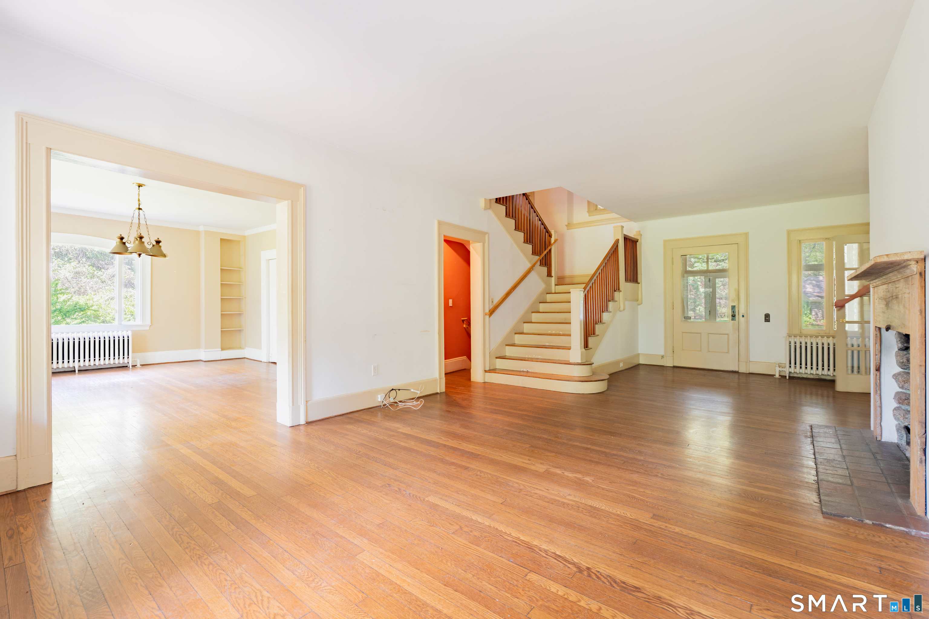 95 Beecher Road Woodbridge, CT 06525 - Photo 3 of 39