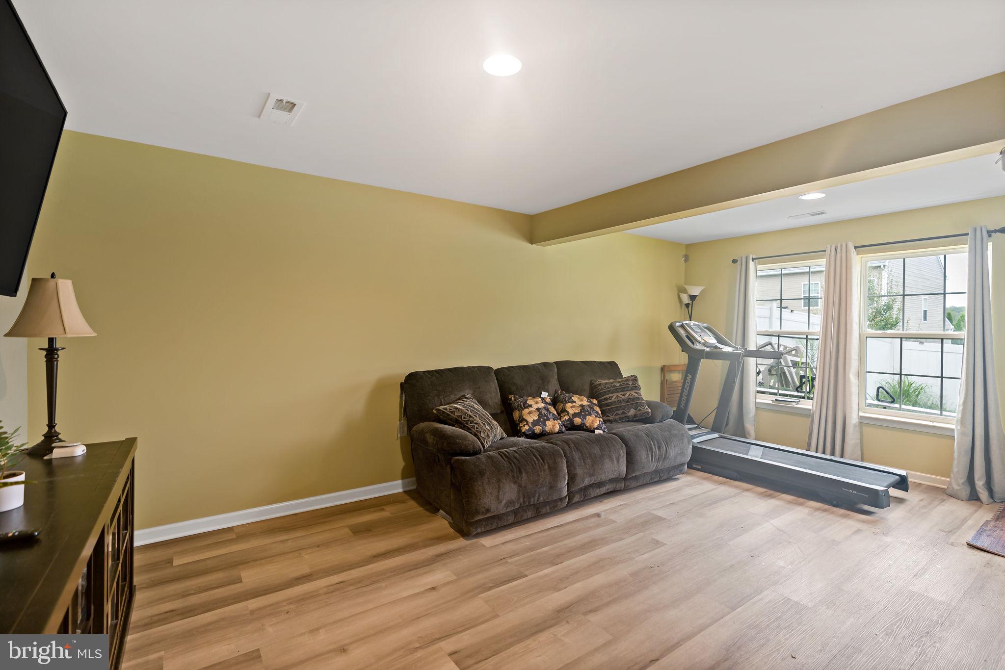 362 Rumbling Rock Road Hedgesville, WV 25427 - Photo 7 of 30