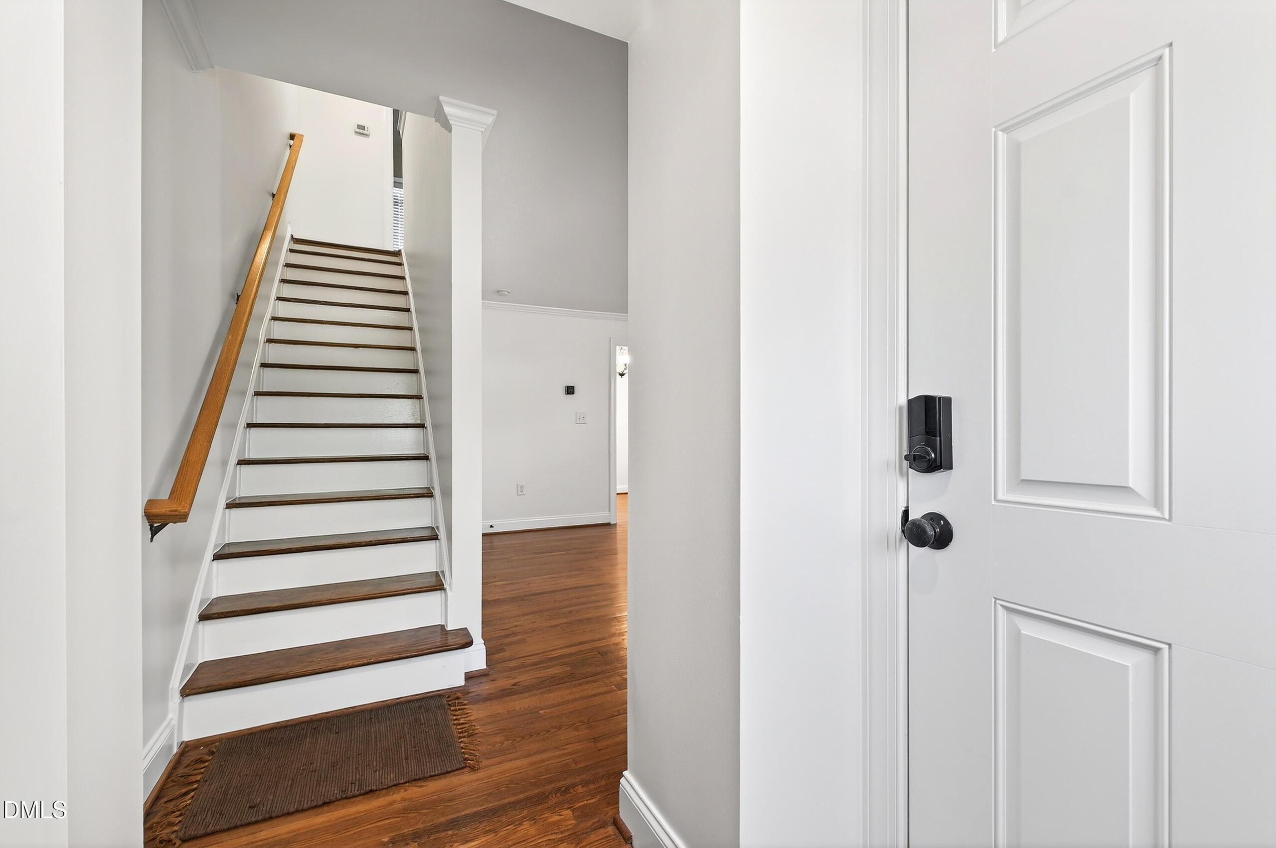 1900 Fairfield Drive Raleigh, NC 27608 - Photo 17 of 32 17 Interiors (6)