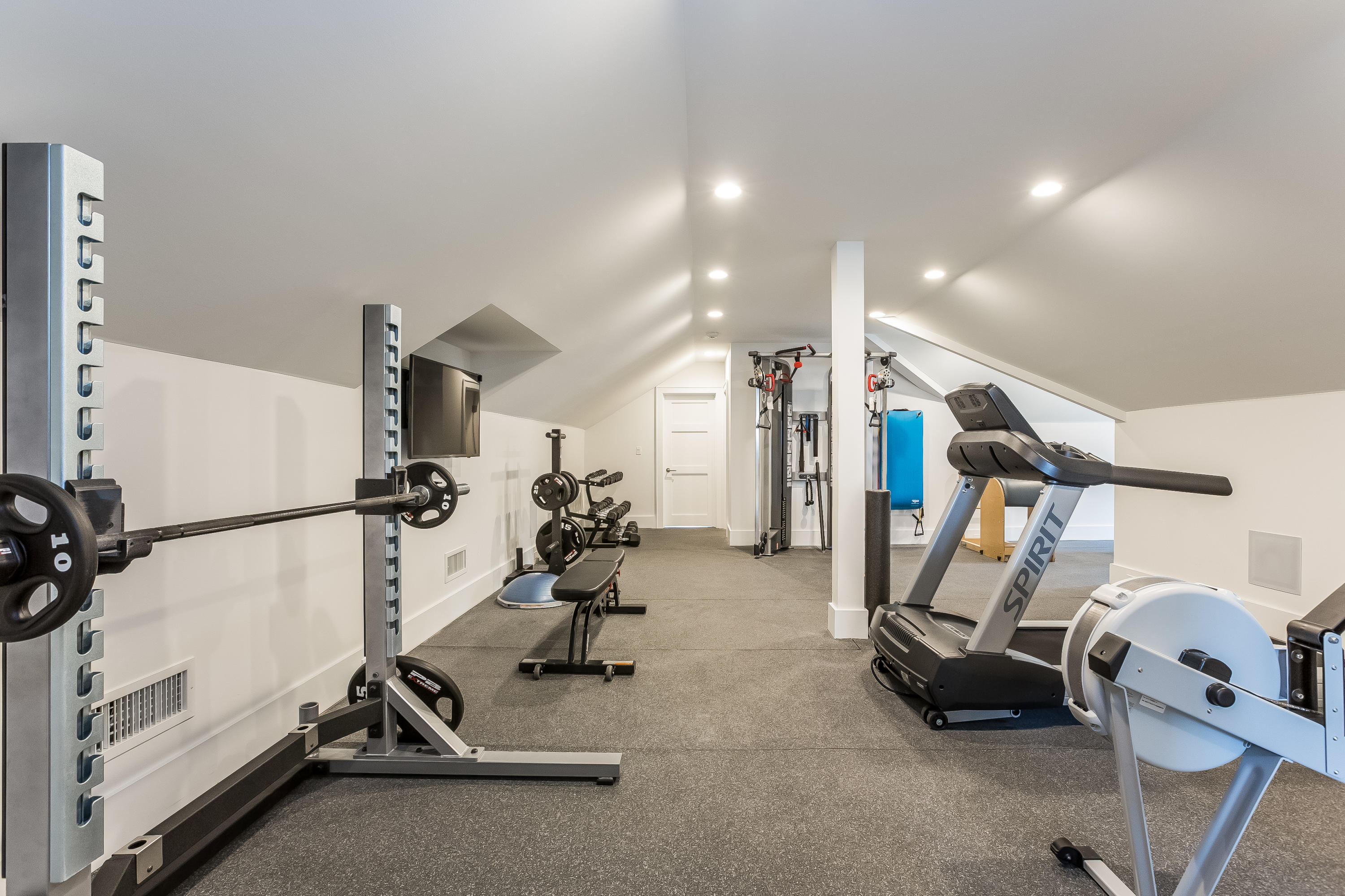 676 Hollow Tree Ridge Road Darien, CT 06820 - Photo 41 of 50 a view of a room with gym equipment