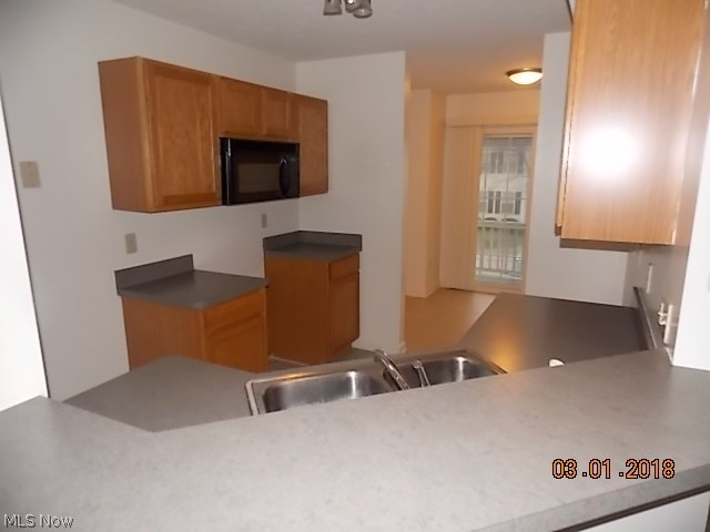 4442 Sexton Road Cleveland, OH 44105 - Photo 5 of 14