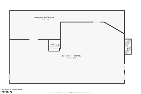 a black and white photo of a living room