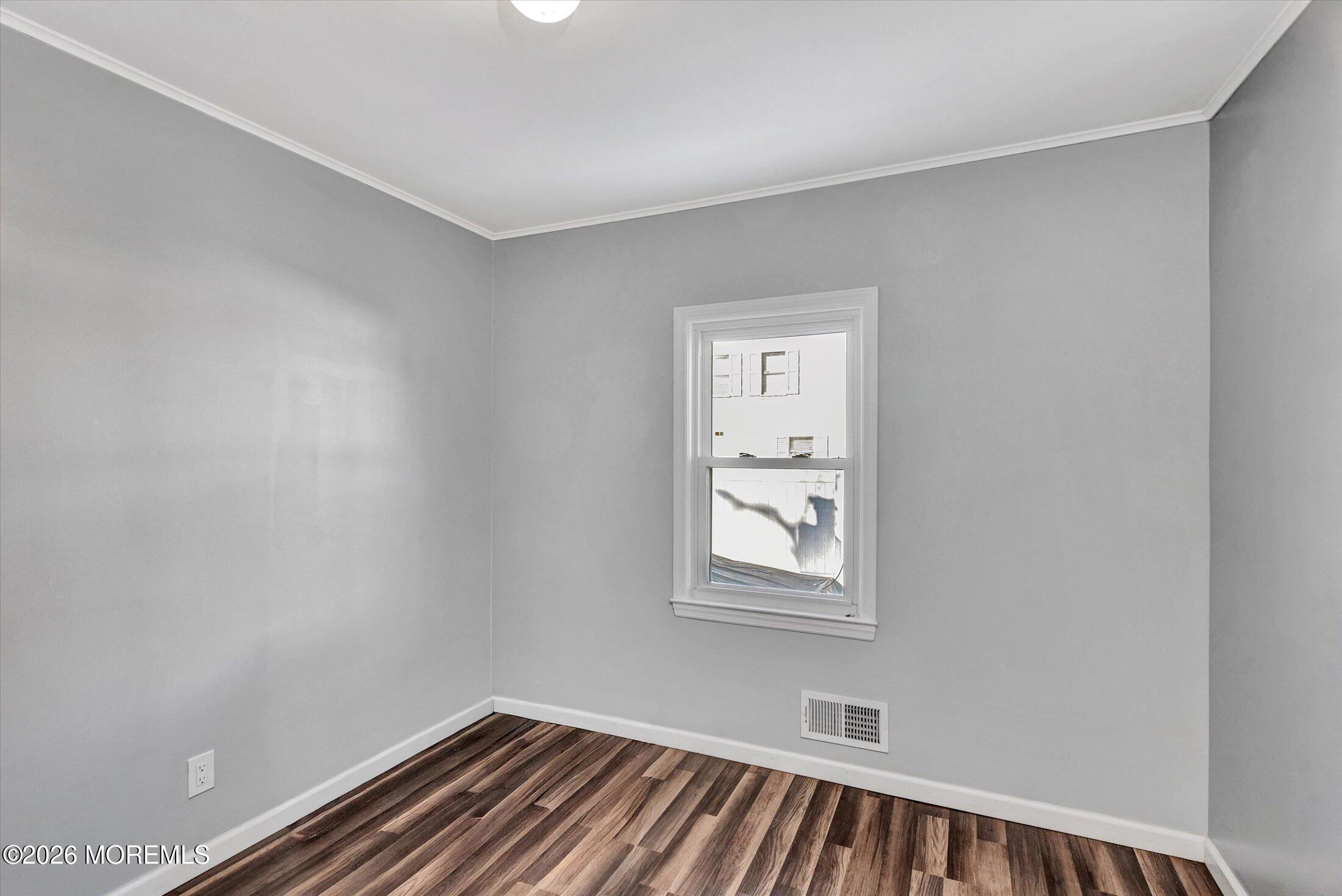 56 Oregon Avenue Middletown, NJ 07748 - Photo 10 of 37 13-Bedroom