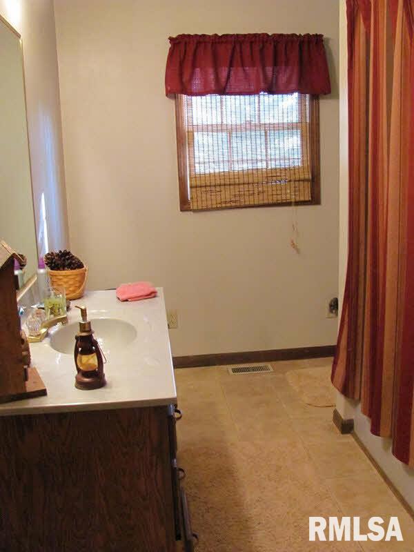 16007 Corinth Road Marion, IL 62959 - Photo 11 of 21