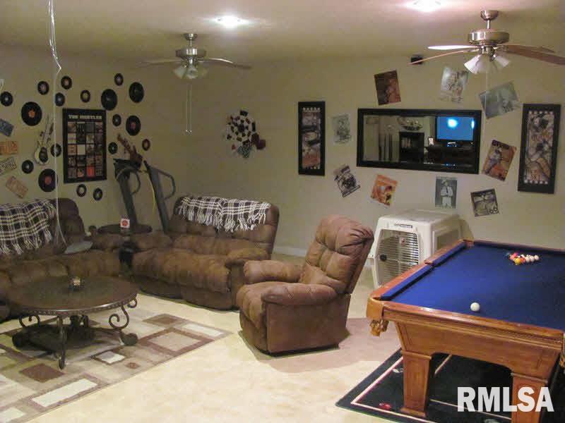16007 Corinth Road Marion, IL 62959 - Photo 9 of 21