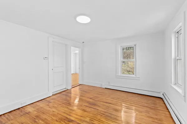 $595,000 | 359 Hartford Avenue, Bellingham, MA 02019