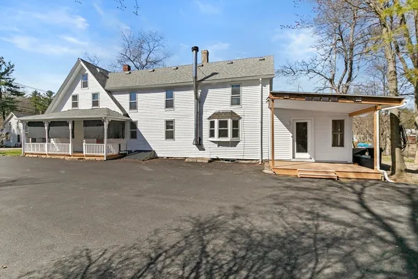 $595,000 | 359 Hartford Avenue, Bellingham, MA 02019