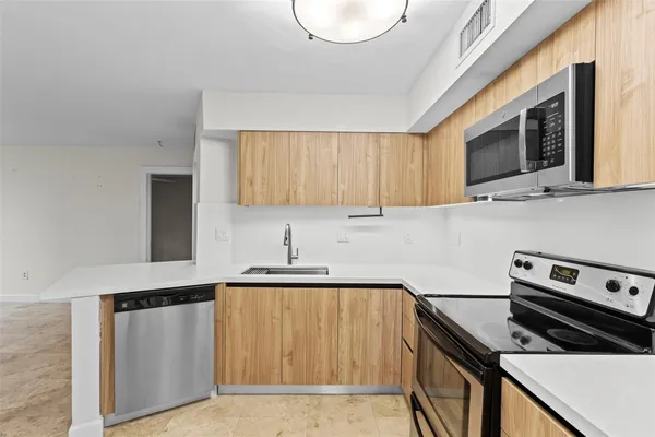 $479,000 | 1280 South Alhambra Circle, Unit 2112, Coral Gables, FL 33146