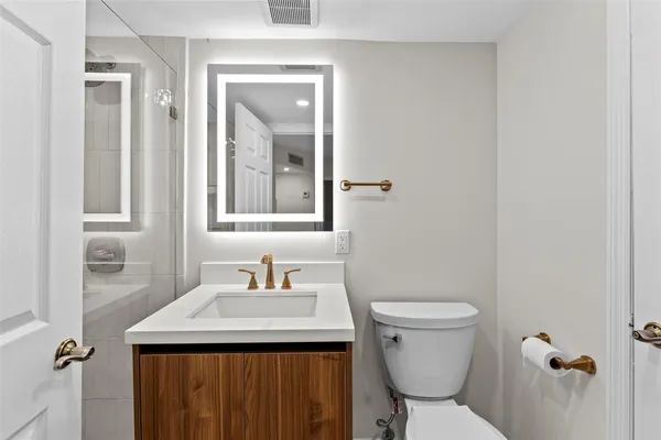 $479,000 | 1280 South Alhambra Circle, Unit 2112, Coral Gables, FL 33146