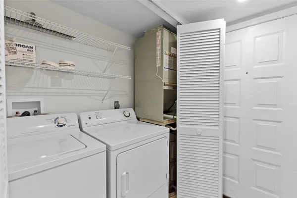 $479,000 | 1280 South Alhambra Circle, Unit 2112, Coral Gables, FL 33146