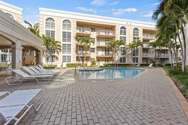 $479,000 | 1280 South Alhambra Circle, Unit 2112, Coral Gables, FL 33146