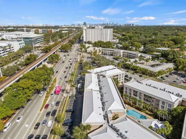 $479,000 | 1280 South Alhambra Circle, Unit 2112, Coral Gables, FL 33146