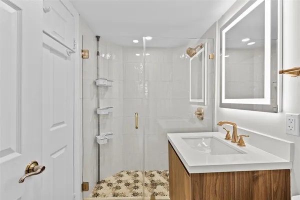 $479,000 | 1280 South Alhambra Circle, Unit 2112, Coral Gables, FL 33146