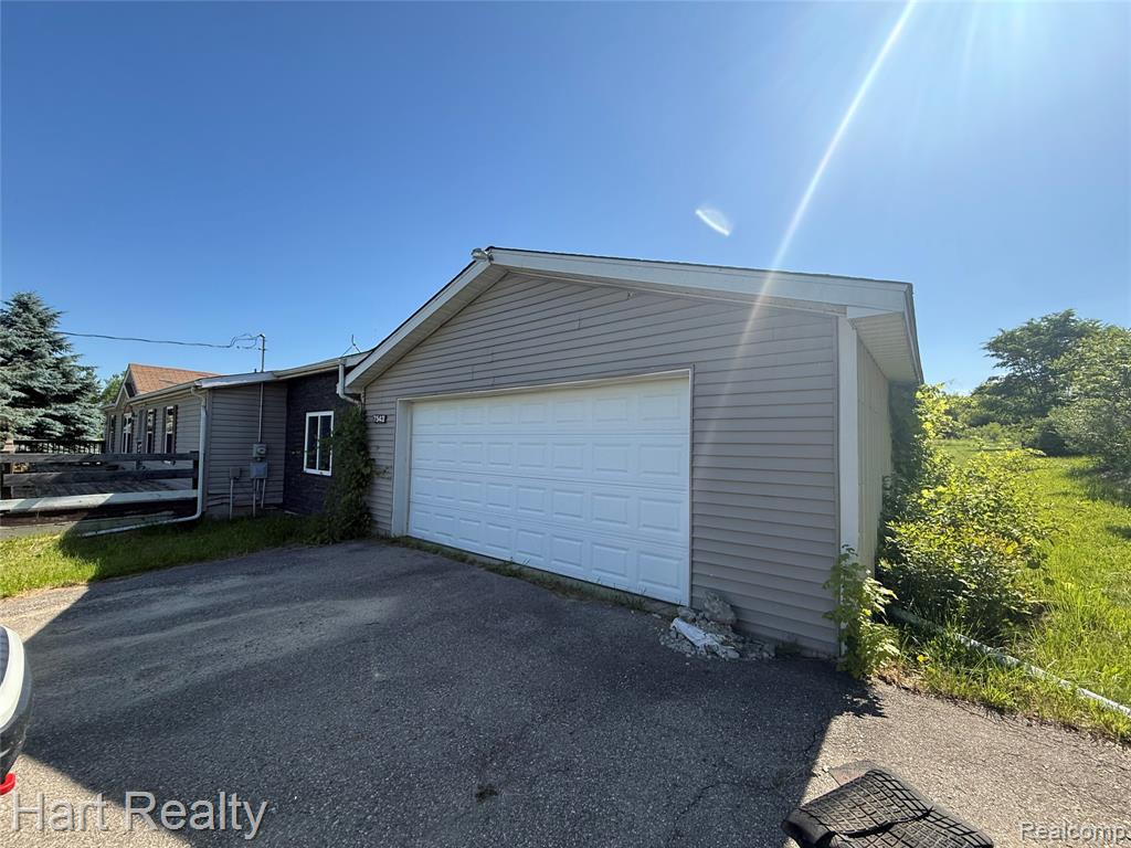 7543 Center Road Millington, MI 48746 - Photo 3 of 8