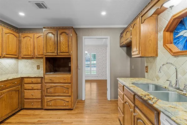 $384,900 | 3501 Greenleaf Drive, Waco, TX 76710