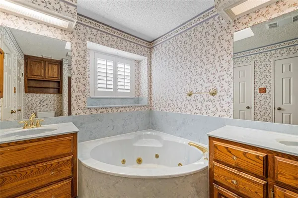 $384,900 | 3501 Greenleaf Drive, Waco, TX 76710