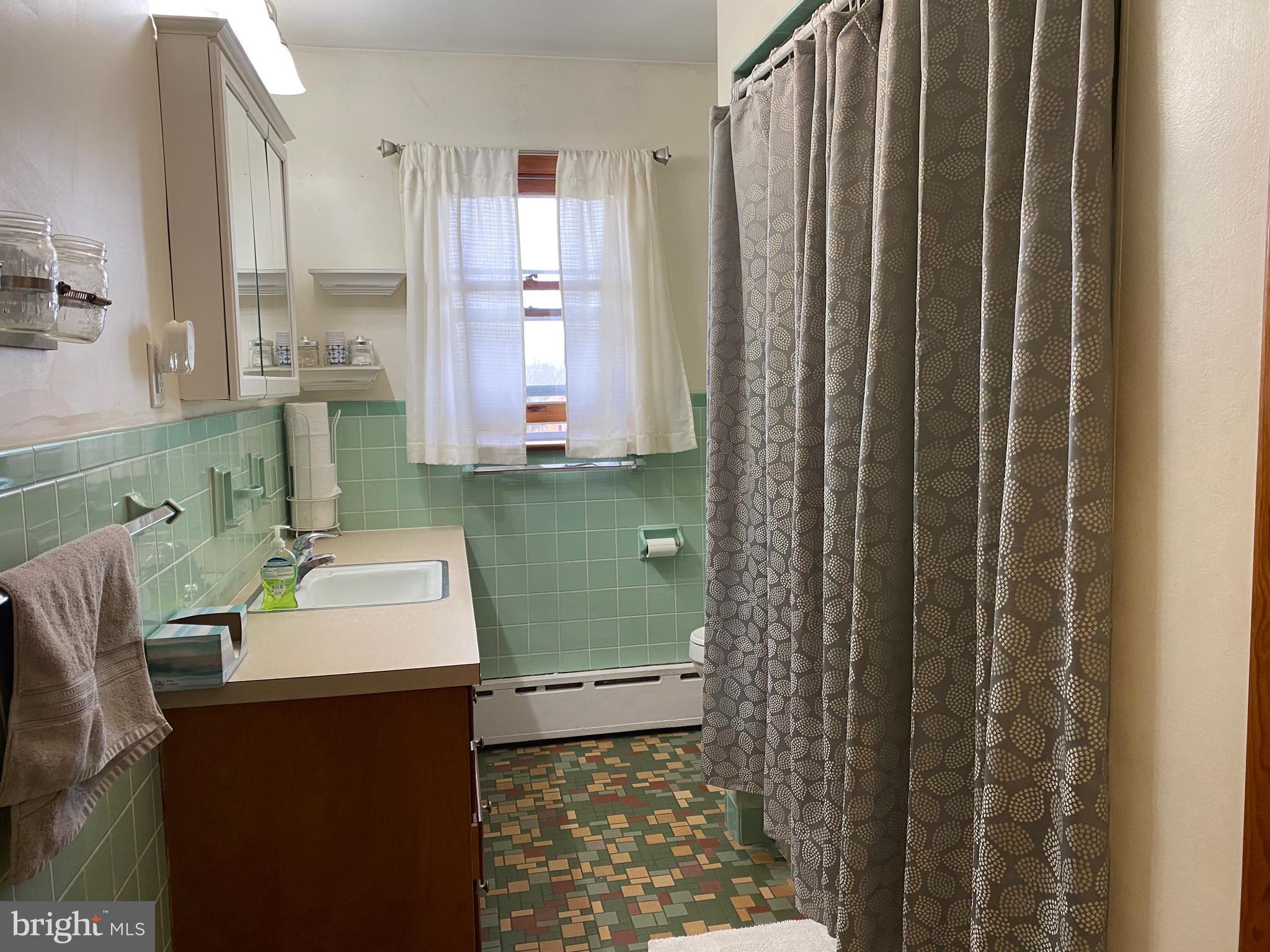 2180 Kumry Road Quakertown, PA 18951 - Photo 16 of 28 Bathroom