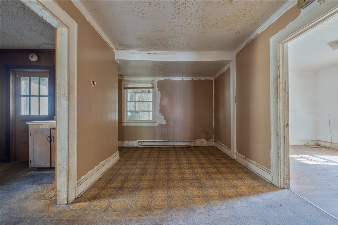 106 Frances Street Anderson, SC 29621 - Photo 6 of 15 Den or dining room