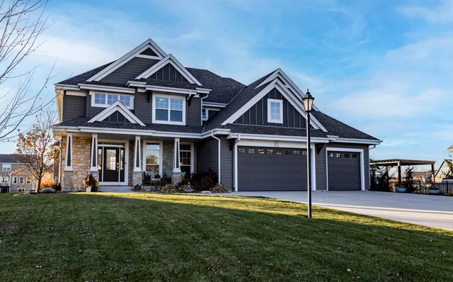 $1,049,900 | W137N6161 Weyer Farm Court, Menomonee Falls, WI 53051