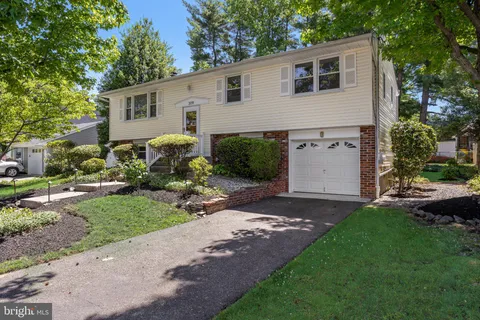 $500,000 | 319 Brentwood Avenue, Cherry Hill, NJ 08002
