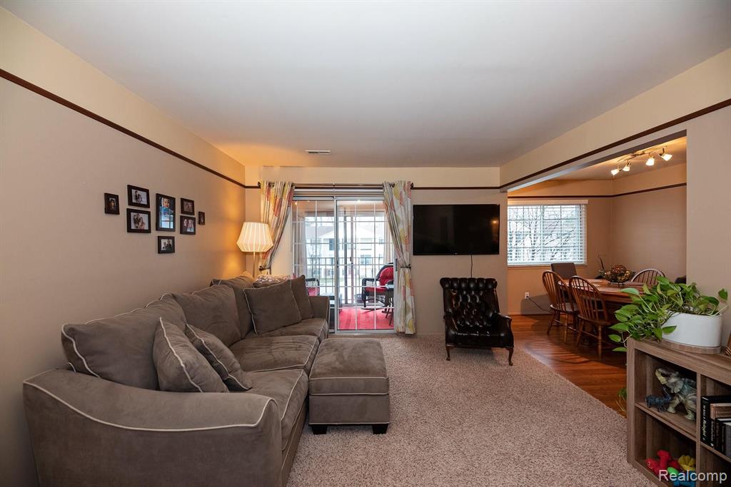 450 Baldwin Avenue, Unit 52 Rochester, MI 48307 - Photo 3 of 24