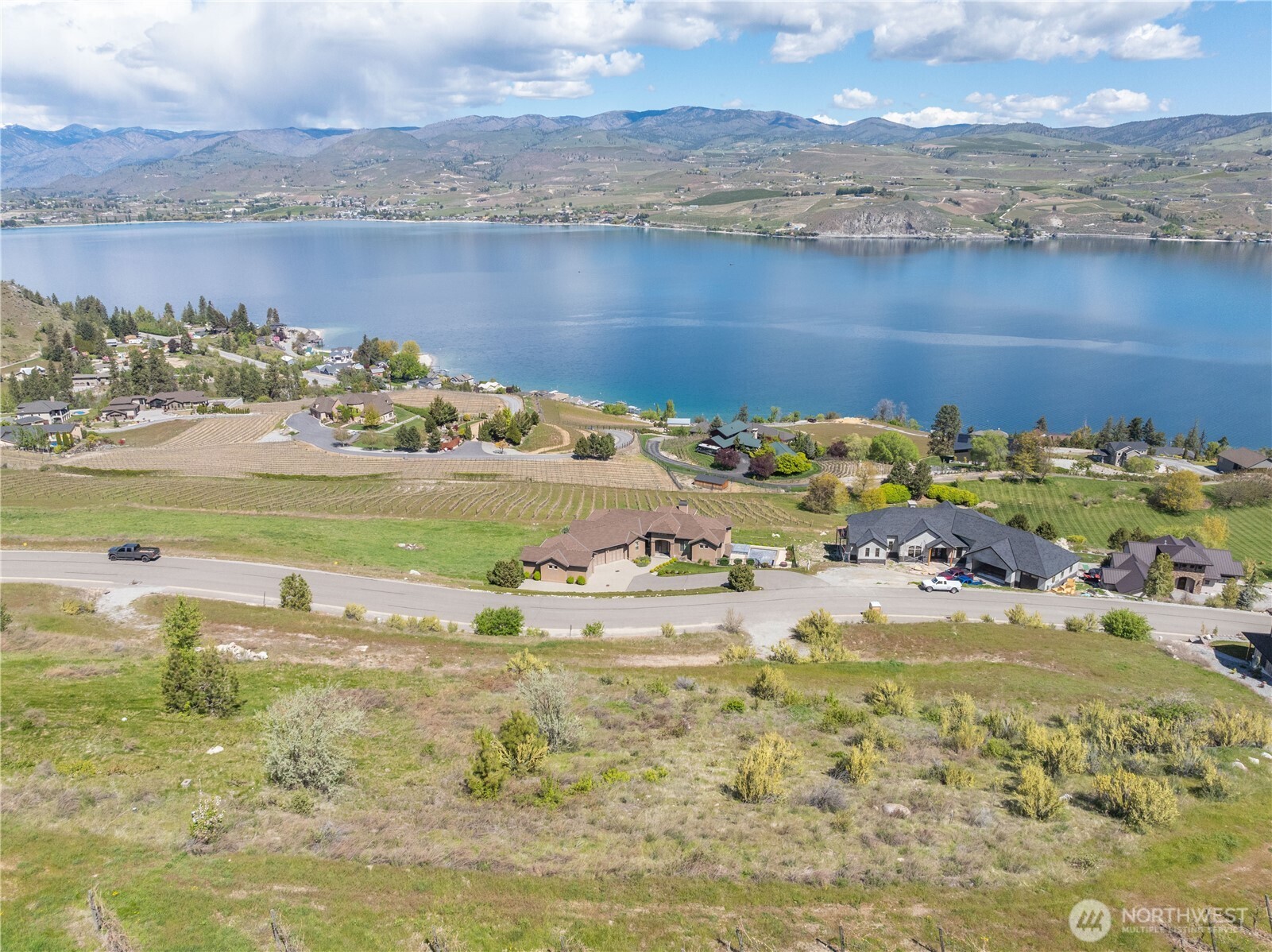 306 Clos Chevalle Road Chelan, WA 98816 - Photo 6 of 28