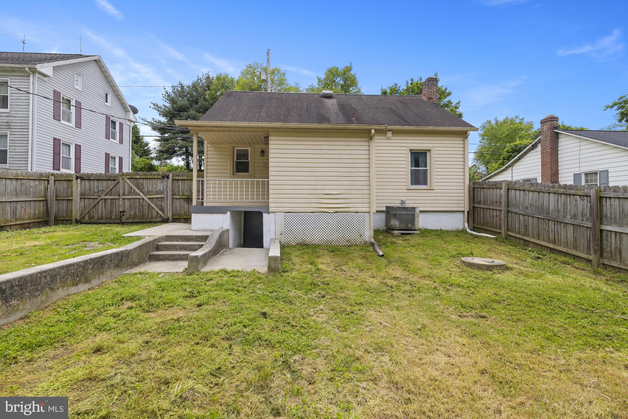5483 Lehman Road Spring Grove, PA 17362 - Photo 4 of 40